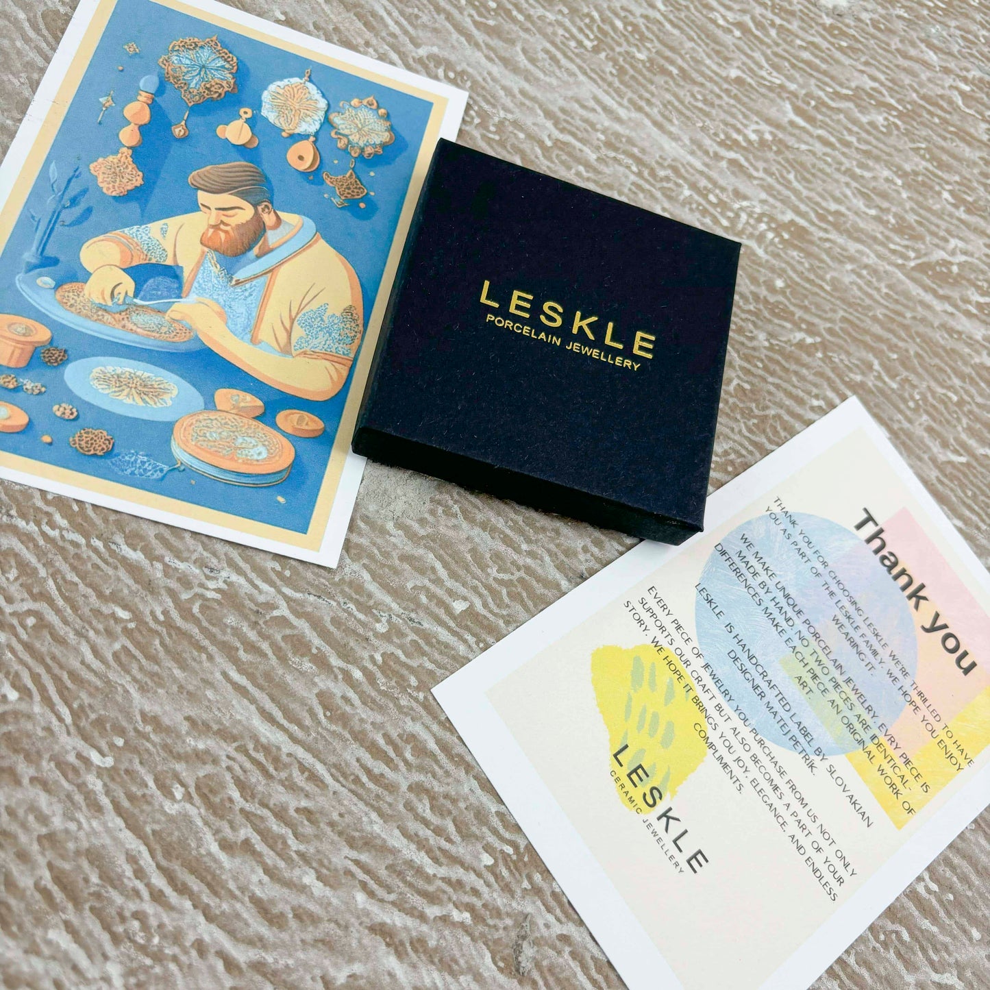 PORCELÁNOVÉ NÁUŠNICE "NOIR AURUM"