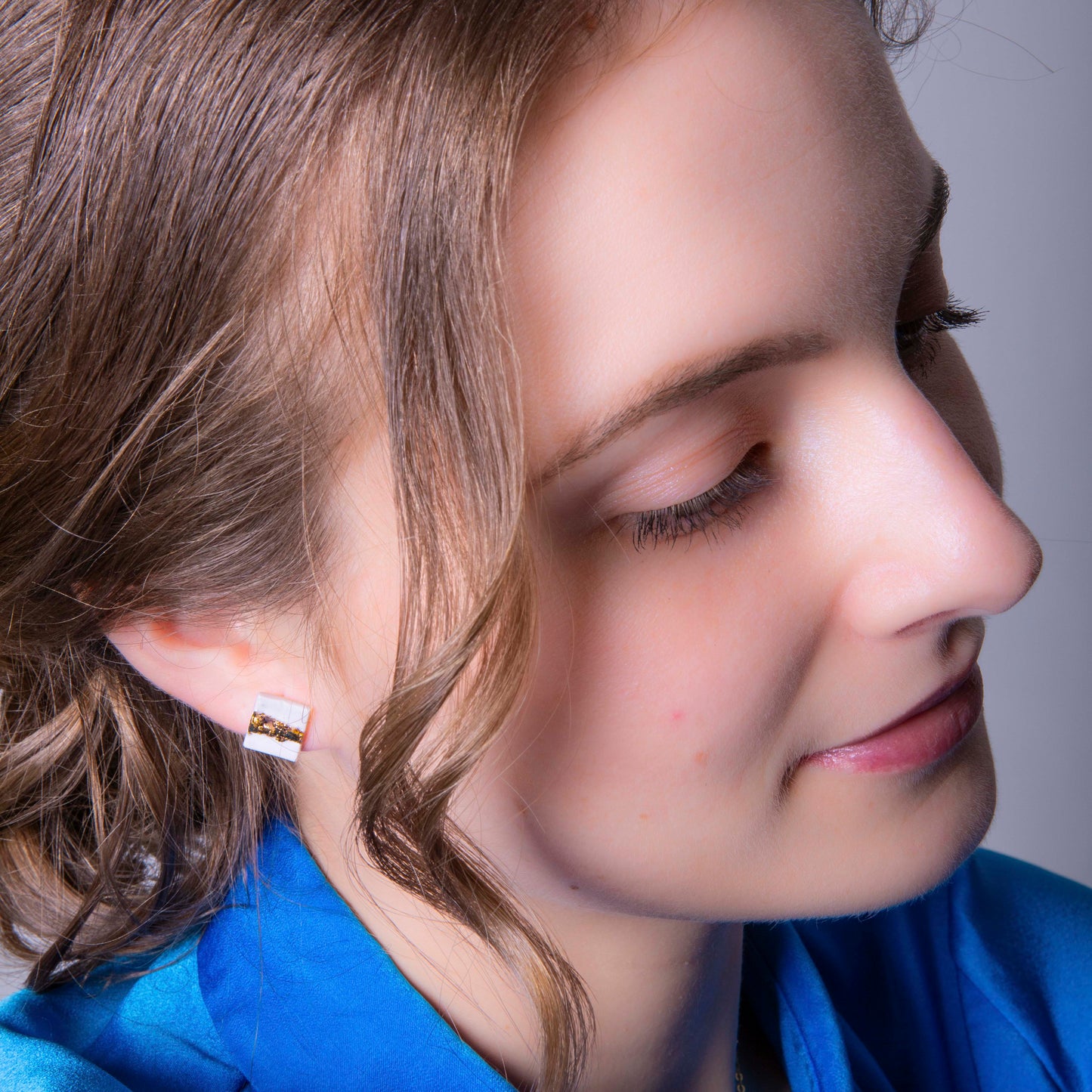 "GOLDEN GLACIER" PORCELAIN STUD EARRINGS