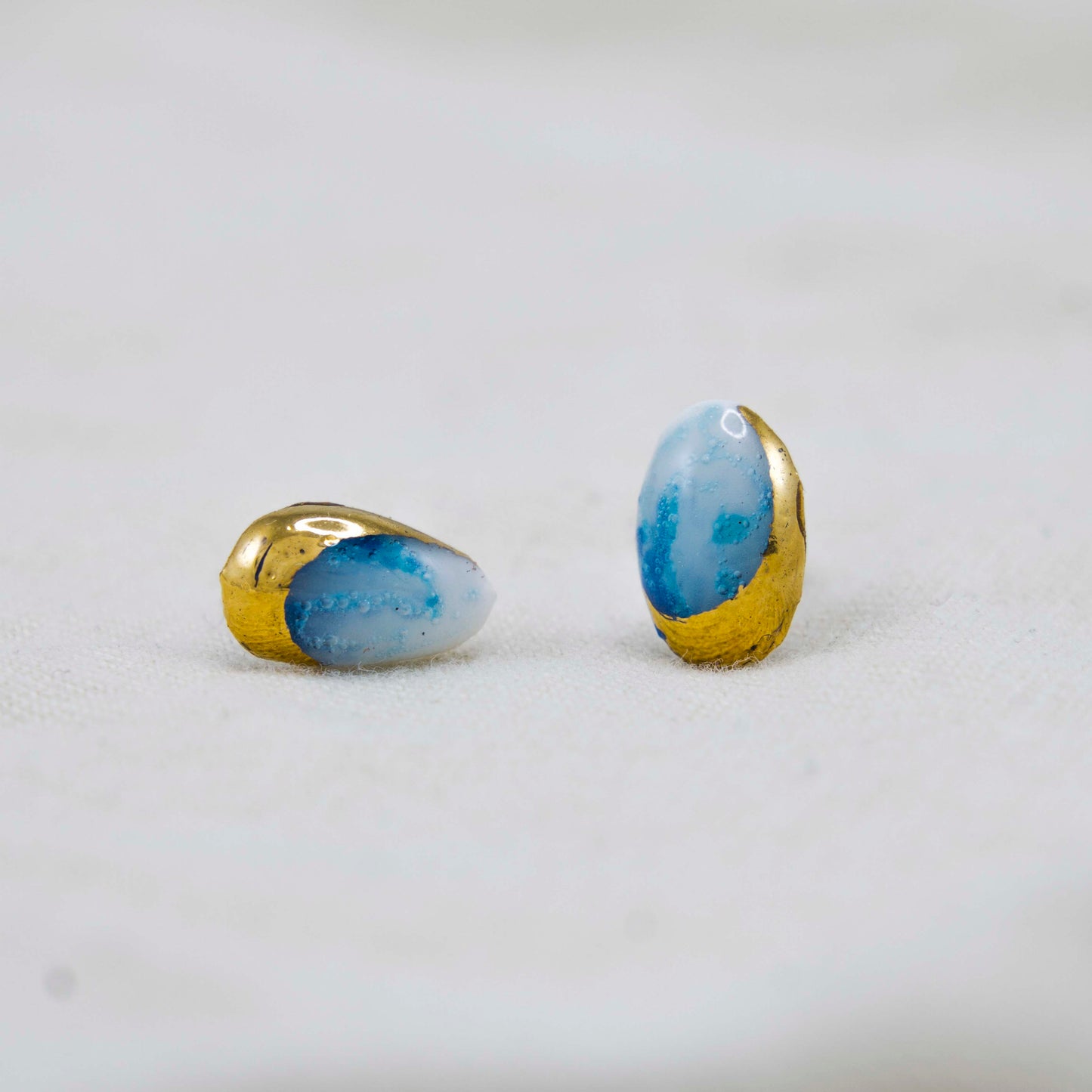 PORCELÁNOVÉ NÁUŠNICE "MODRÝ MRÁZ"