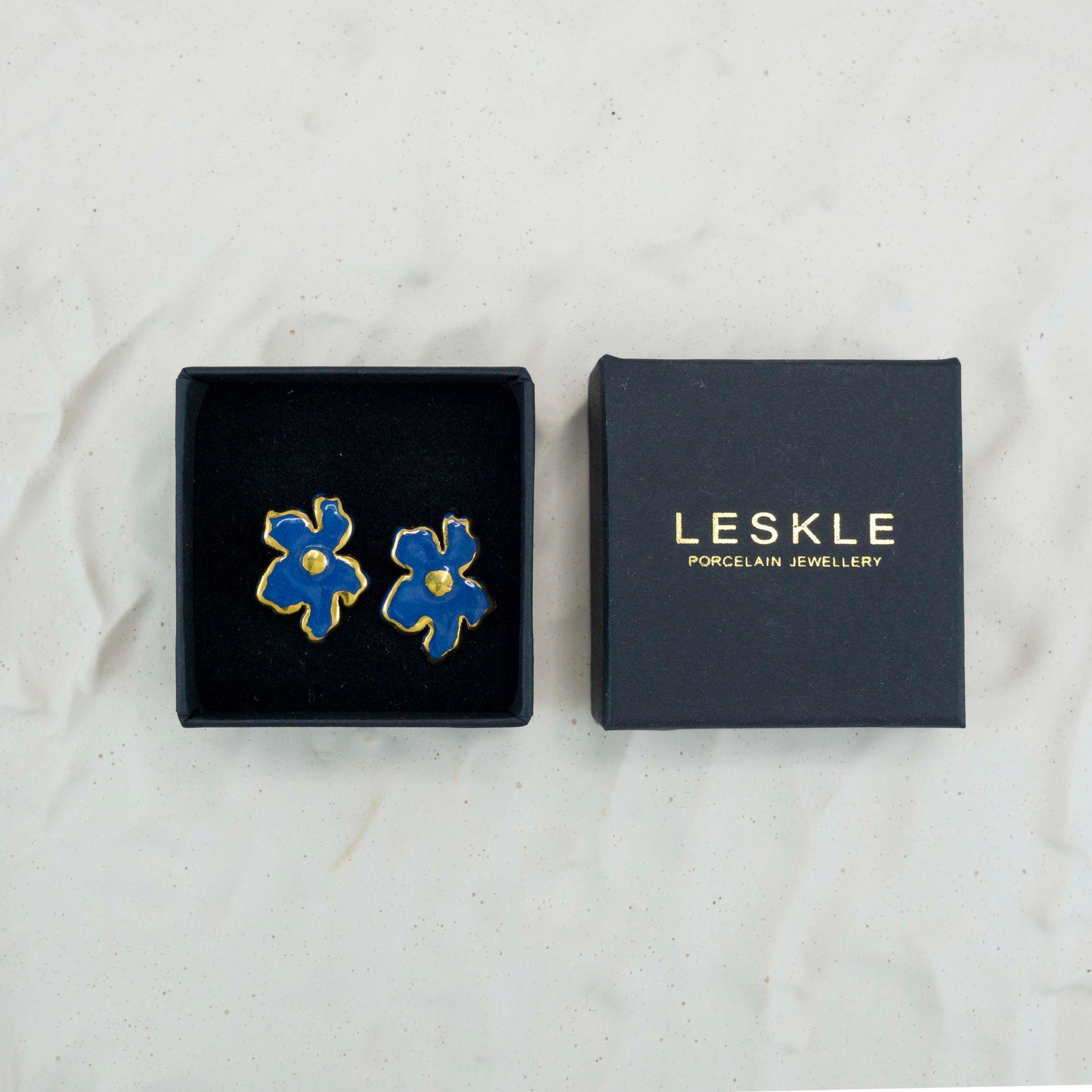 "BACHELOR'S BUTTON L" PORCELAIN STUD EARRINGS